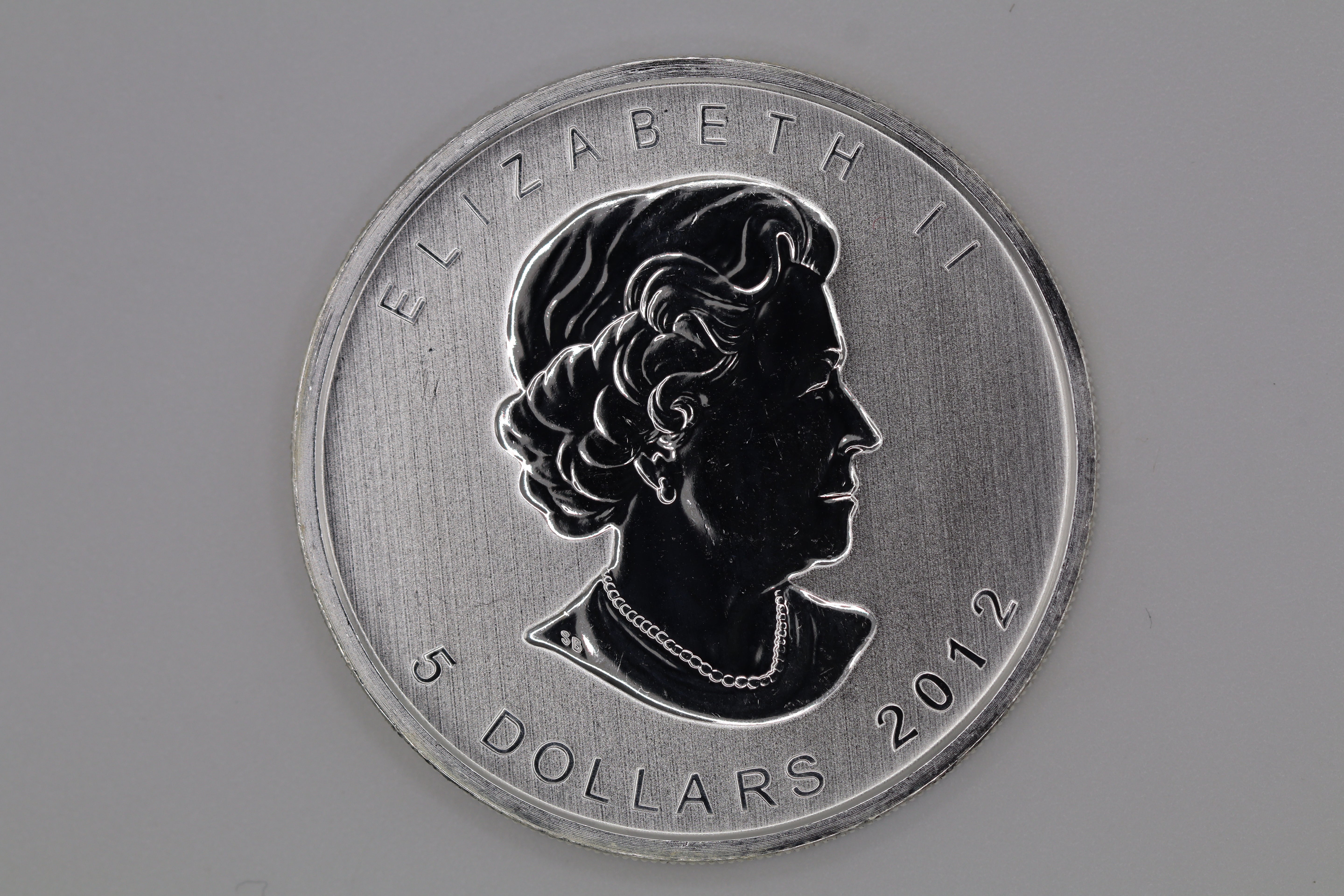 1 oz Silver Canadian Maple Leaf 2012